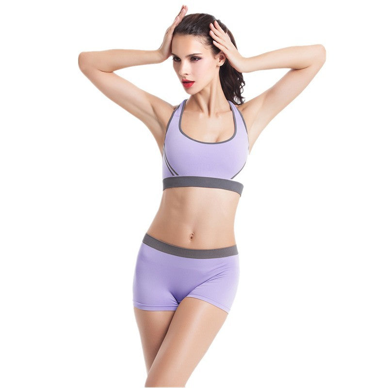 reggiseno e pantaloncino