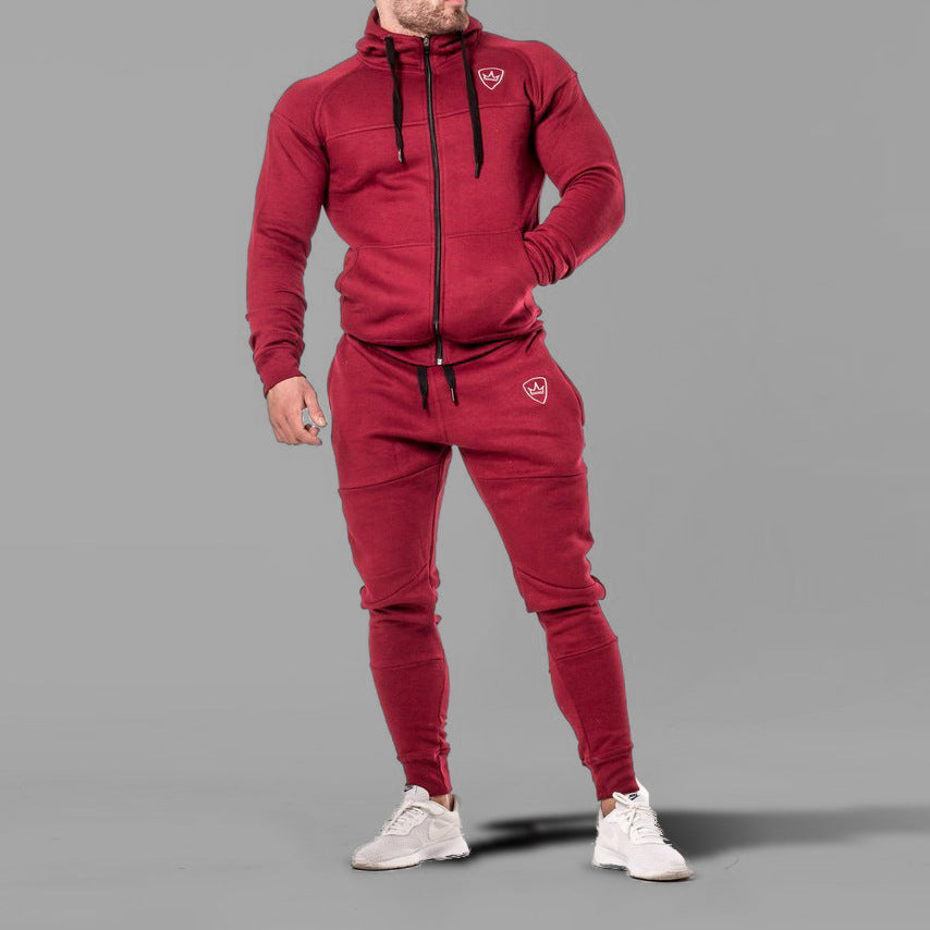 tuta con zip e cappuccio