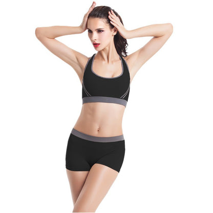 reggiseno e pantaloncino