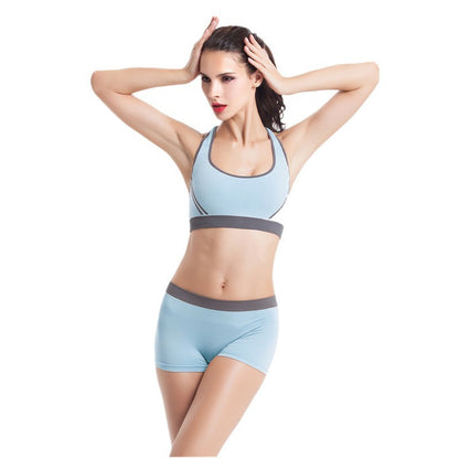 reggiseno e pantaloncino